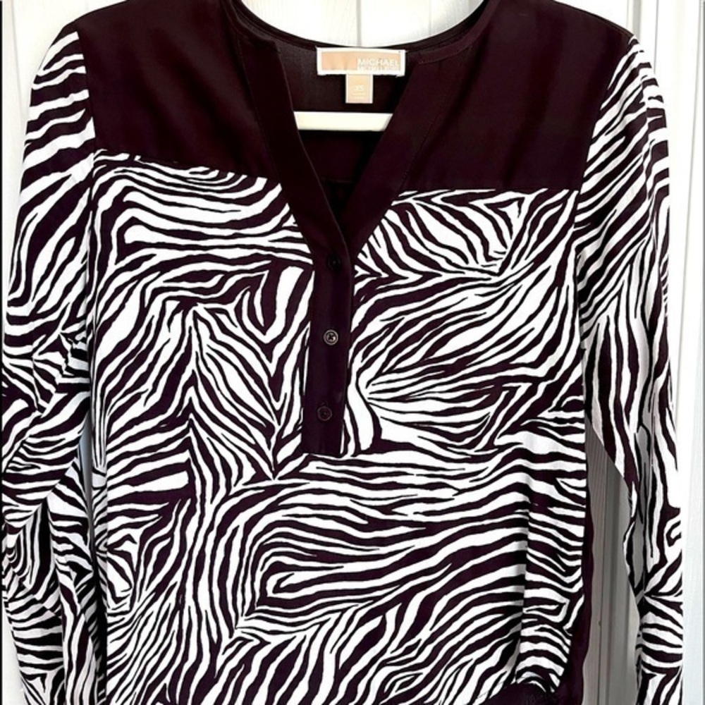 Stylish Michael Kors animal print blouse top